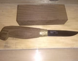 Нож с деревянной рукоятью